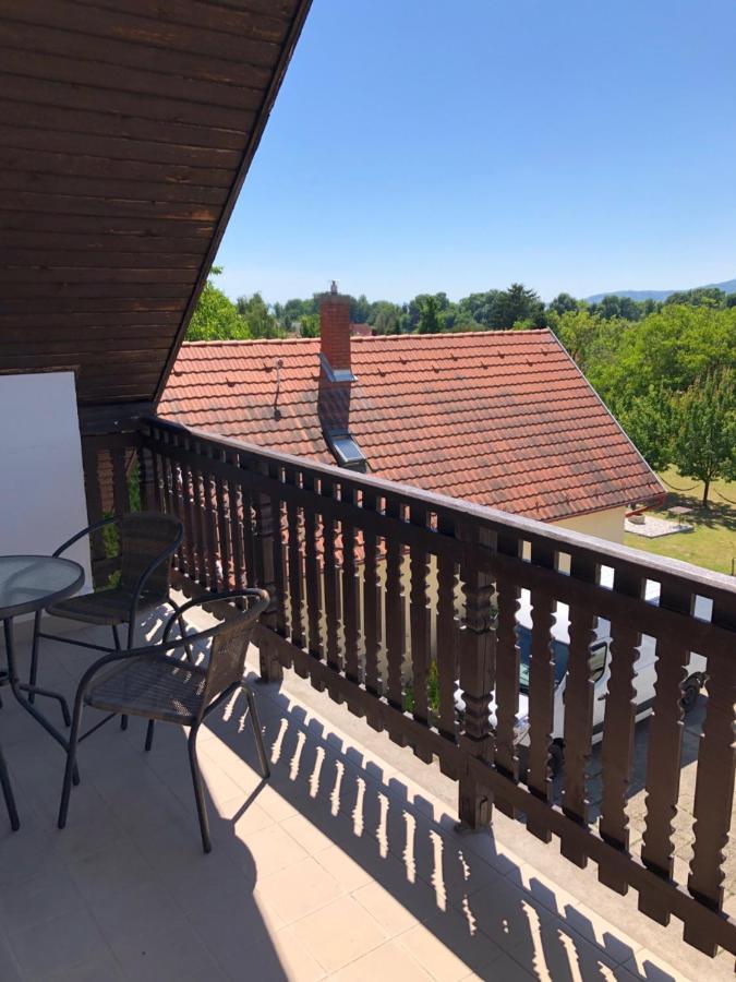Pupos Apartman Szigliget Exteriör bild